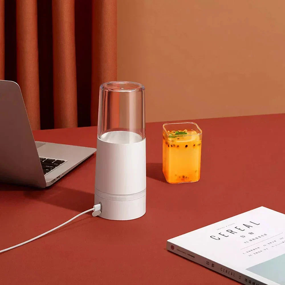 Mini Portable Electric Fruit Juicer Machine