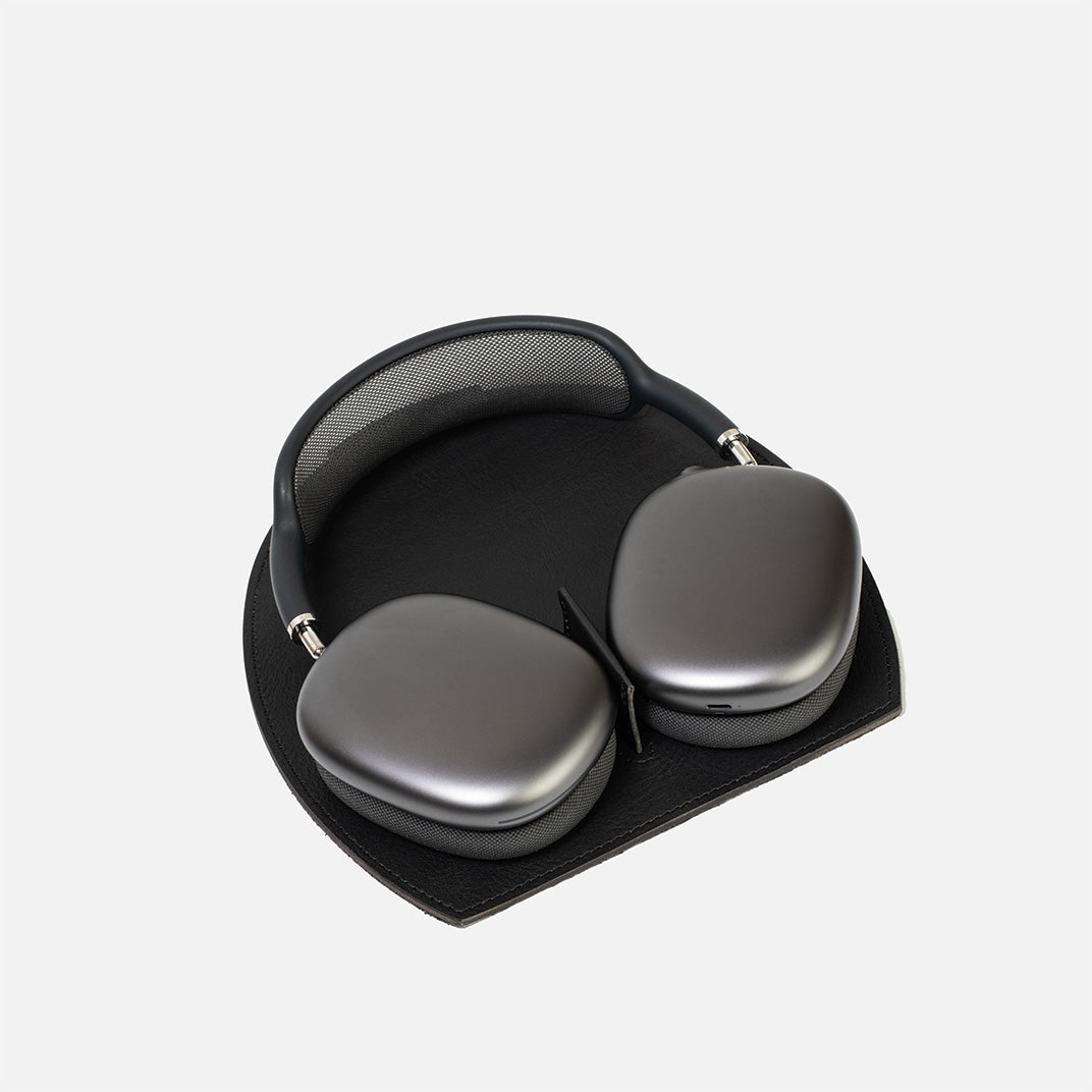 AirPods Max  Full-Grain Leather Rest Station 2.0  Italian leather for AirPods Max Integrated magnets