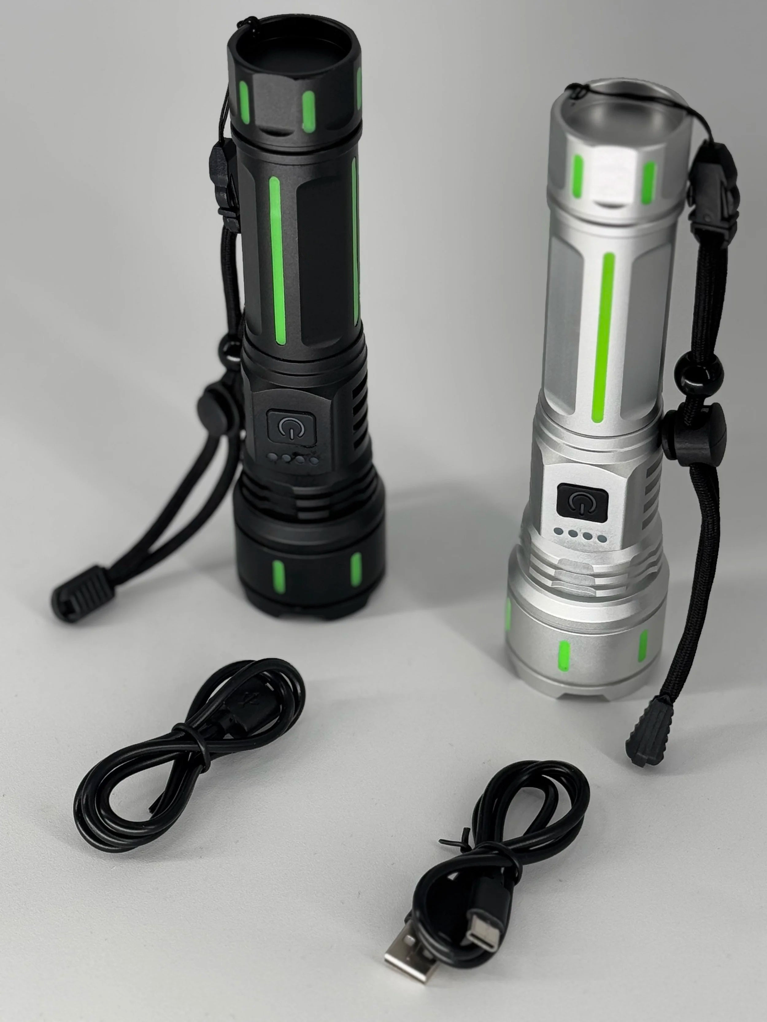 SUPER  BRIGHT FLASHLIGHT -Long-lasting battery