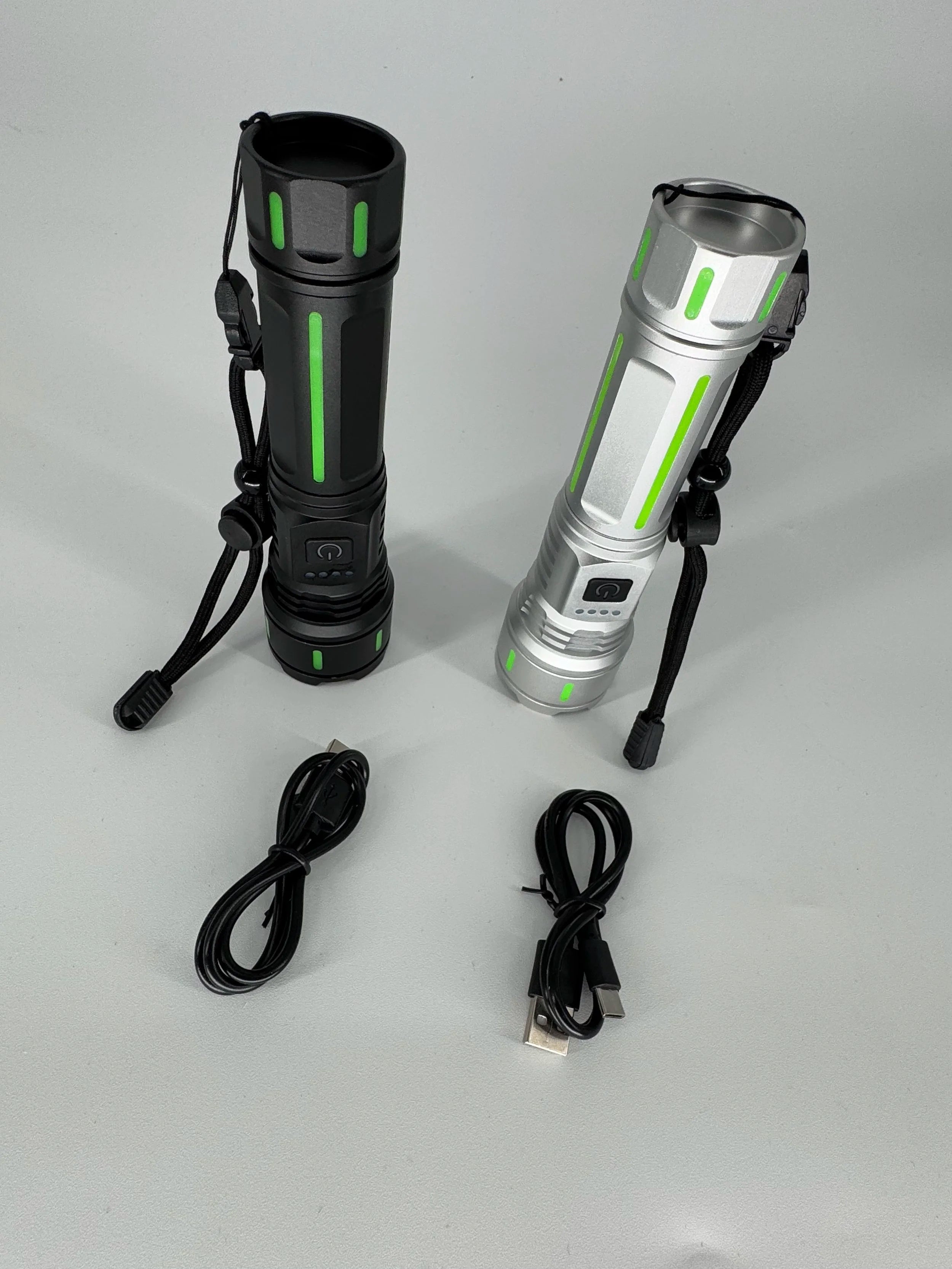 SUPER  BRIGHT FLASHLIGHT -Long-lasting battery