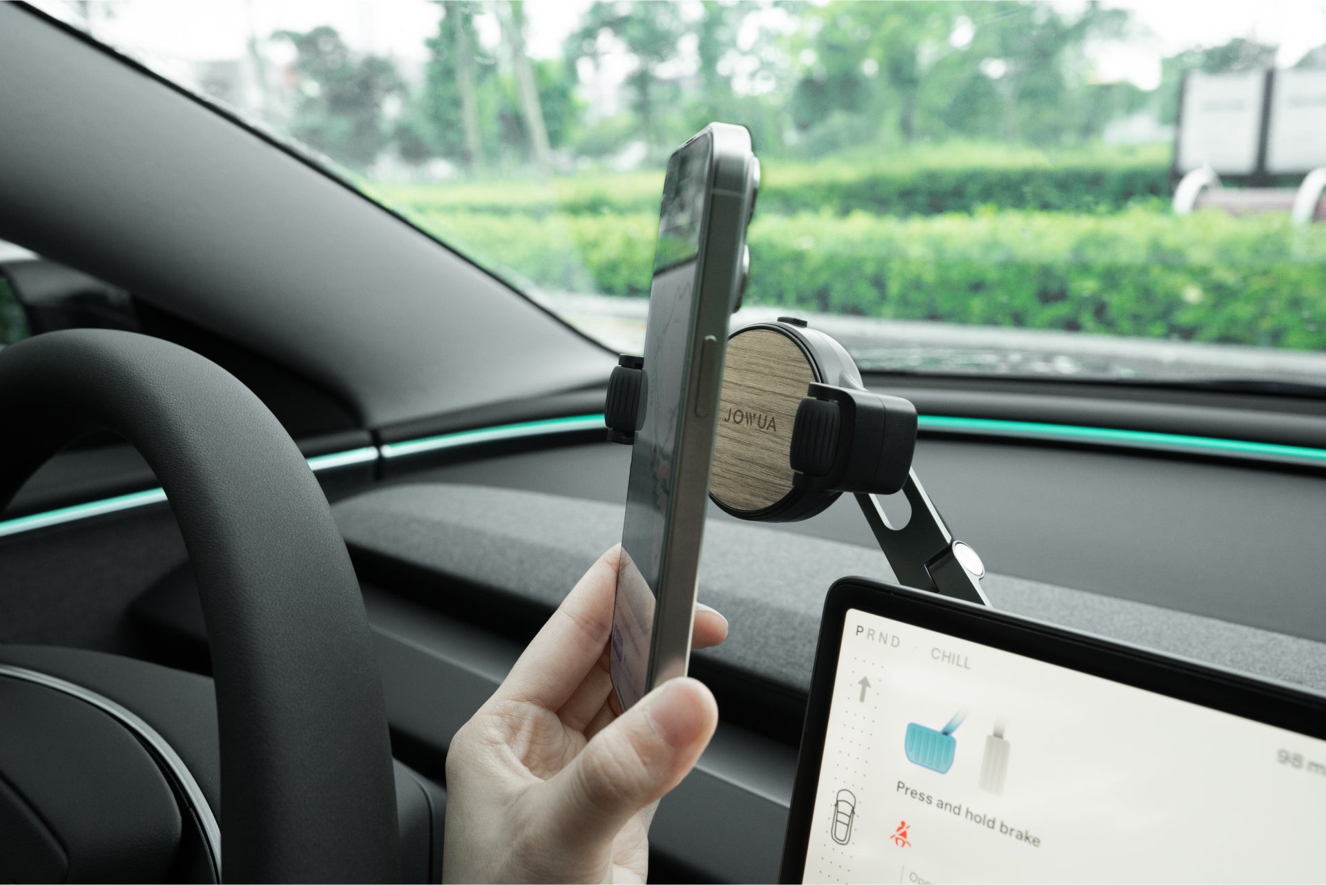 6D Tesla Compatible Invisible Foldaway Car Mount Qi2 Wireless Charger for Tesla S/3/X/Y/Cybertruck (Universal)