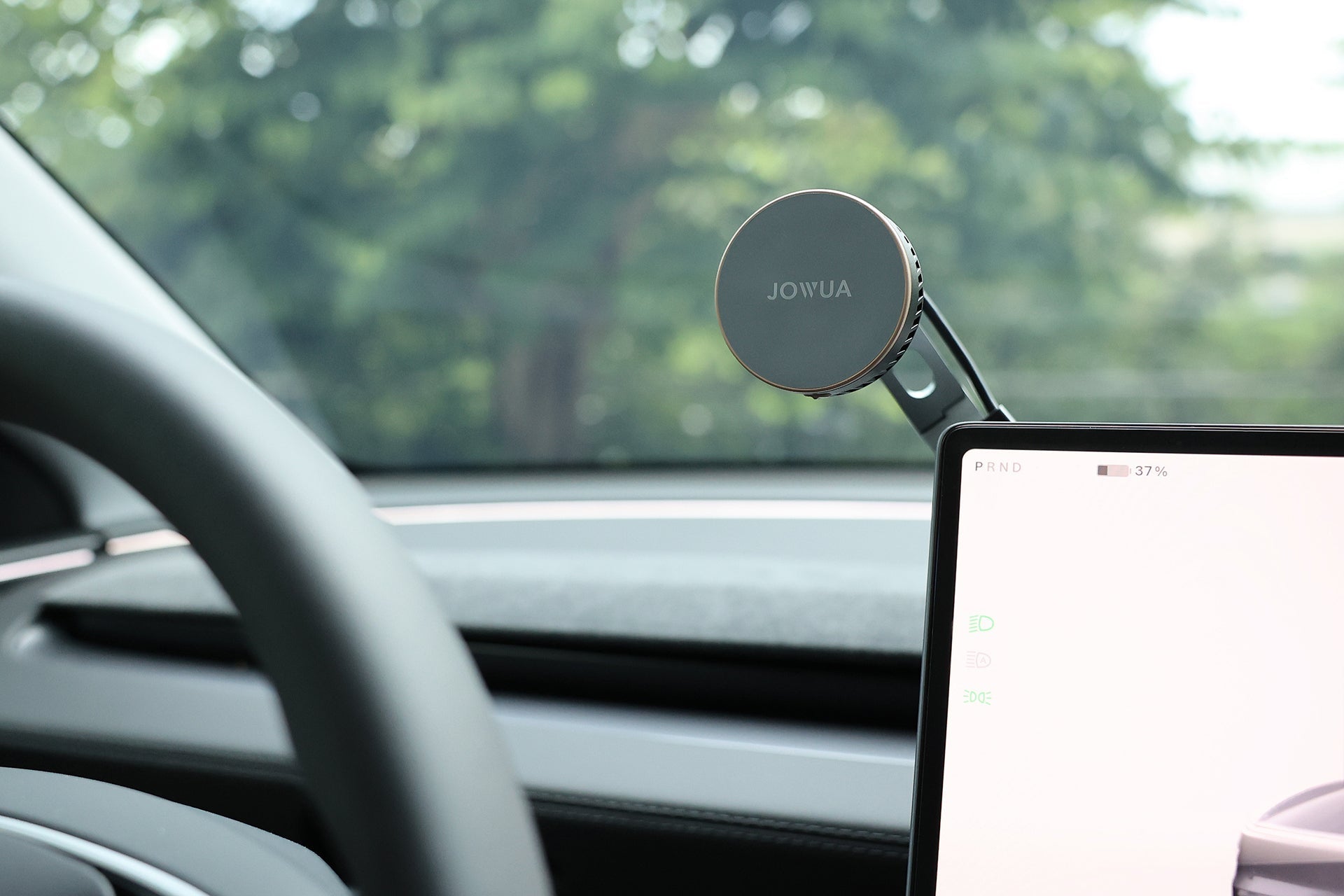 Active Cooling Tesla Compatible Phone Mount (S/3/X/Y/Cybertruck)
