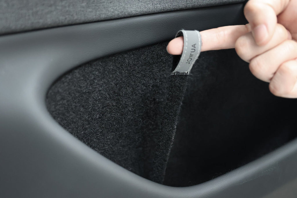 Reflective Rear Door Emergency Release Strap (Model 3 Highland, 2024+ / All Model Y)